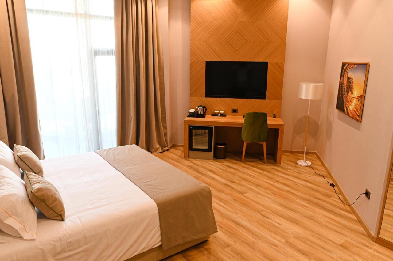 White Hill Hotel, Spa & Conferences Durrës Exterior foto